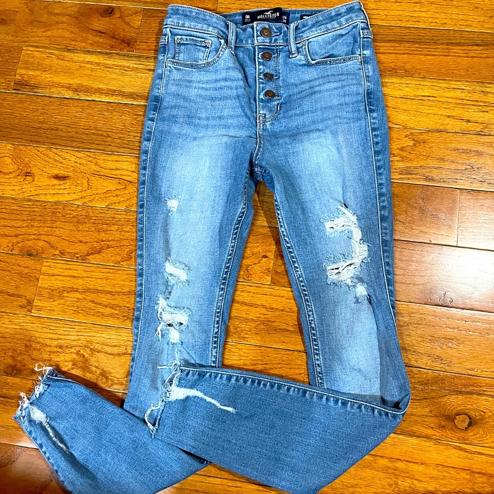 Hollister - High Rise Crop Super Skinny Jeans